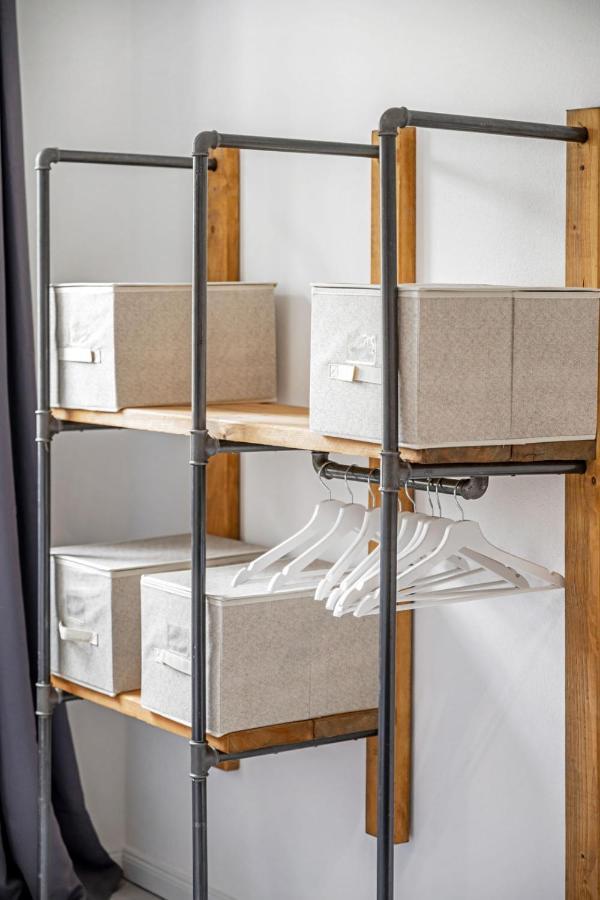 Cityoase Im Zentrum Mit 24-7 Self Check-In, Wlan & Smart Tv Kiel Buitenkant foto