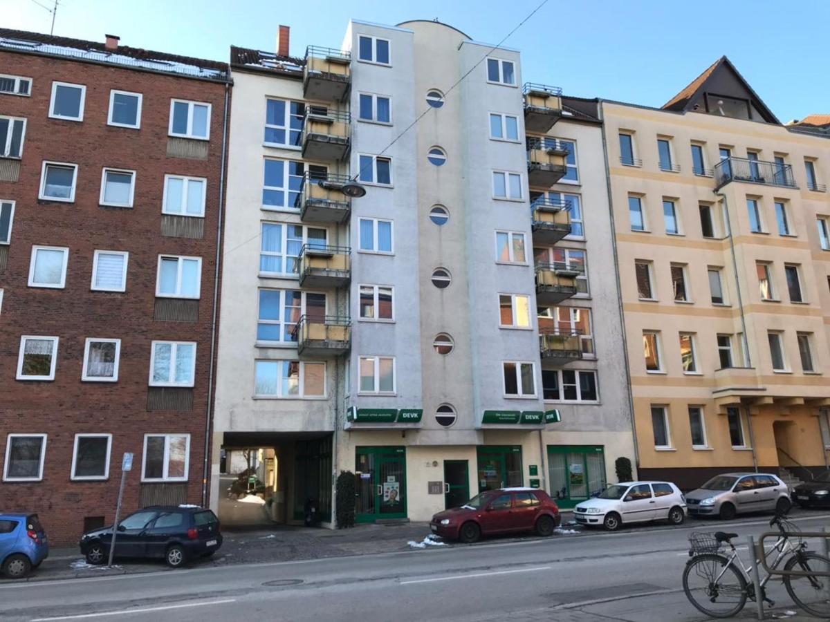 Cityoase Im Zentrum Mit 24-7 Self Check-In, Wlan & Smart Tv Kiel Buitenkant foto